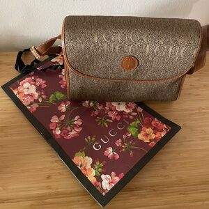 Gucci vintage 1970 shoulder bag